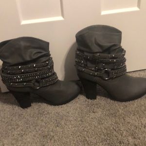 Grey stud boots NWOT